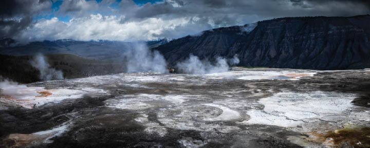 Mamoth Hot Springs Upper Terrace